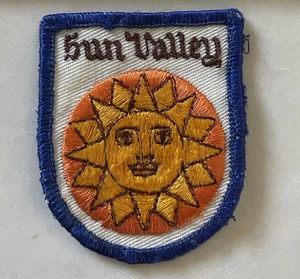 Vintage Embroidered Patch Sun Valley ski resort in Idaho Round - Picture 1 of 3