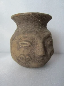 ANCIENT PRE-COLUMBIAN MAYAN ANTHROPOMORPHIC EFFIGY POTTERY VESSEL W/ GOLD FLAKES - Picture 1 of 23
