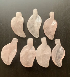 Figural Leaf Hand Carved Natural Stone Rose Quartz Pendant 1-1/4 R3-J1 (10) - Picture 1 of 7