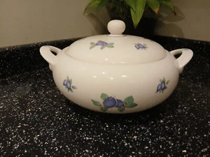PURÉ CON TAPA DE ARÁNDANOS ROYAL DOULTON TODOS LOS DÍAS - Imagen 1 de 4