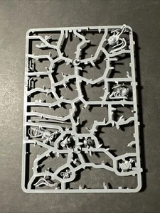 Warhammer 40K: Verschiedenes Chaos Kunststoff Bits B1579 - Bild 1 von 1
