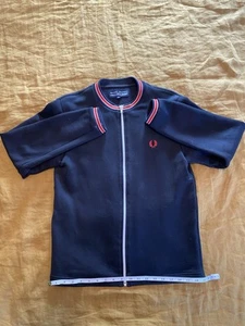 Comme des Garcons Hemd Fred Perry Trainingsjacke schwarz rot Bomber kragenlos - Bild 1 von 8
