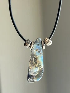 Schöne natürliche australische Felsbrocken Opal Halskette mit 925 Silberperlen.      f - Bild 1 von 24