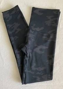 Spanx Women's Size M Gray Camouflage Look At Me Seamless Ankle Leggings Cropped - Picture 1 of 11
