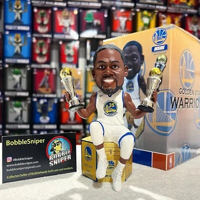 Bobblehead exclusivo de la NBA de Kevin Durant Golden State Warriors "Back to Back" MVP Foto 1 de 4