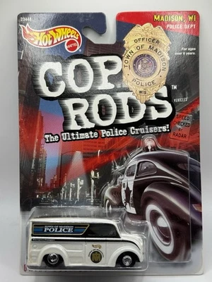 Caminhão de entrega de laticínios Hot Wheels Cop Rods Madison, WI - Carro fundido 1:64 - Imagem 1 de 4
