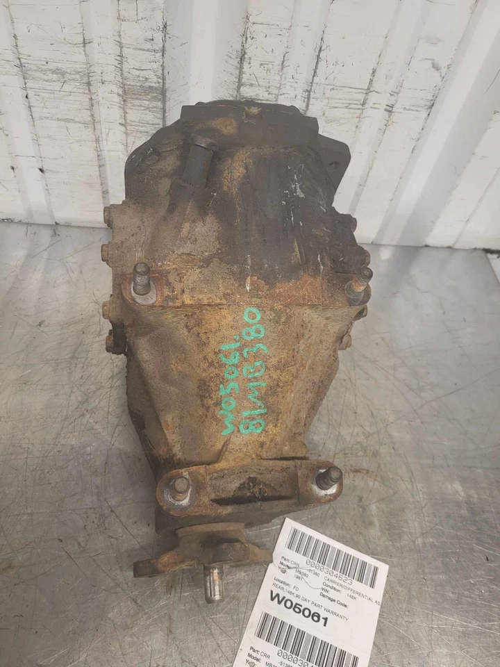 1981 Mercedes 380SL Carrier Differential Rear 3.27 Ratio 148k OEM 126350342 1982 - Image 1 of 4