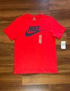 NWT Nike Sportswear NSW Icon Futura Red Blue T-Shirt AR5004-662 Mens Size Medium - Picture 1 of 13