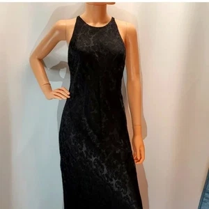 Schwarzes besticktes Midikleid von Sara Campbell. Sexy kleines schwarzes Kleid. Größe 2 - Bild 1 von 13