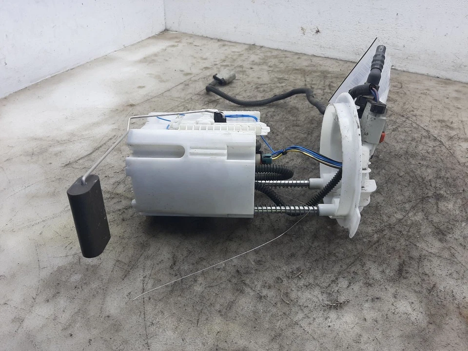 Conjunto de bomba de combustible Dodge Caravan 2011-2020 motor de 3,6 L 68060507AB Foto 1 de 4