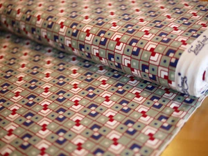 Tante EMA Jersey, Baumwoll-Jersey geometrische Muster, Quadrat oliv-blau-bunt - Bild 1 von 4