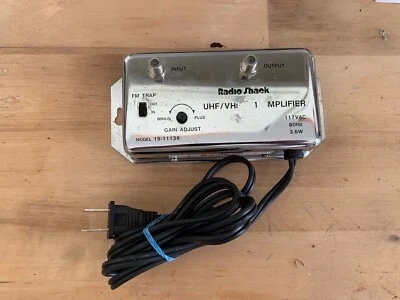 RadioShack Archer 15-1113B 20dB Signal Amplifier UHF/VHF/FM w/Gain - Image 1 of 4