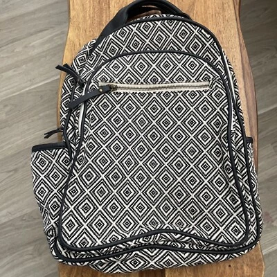 Mochila escolar boho Madden Girl negra de tela geométrica imitación cuero Foto 1 de 4