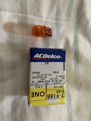 ACDelco GM Original Equipment 13579188 Turn Signal Light Bulb - Image 1 of 2
