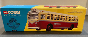 Corgi Classics GM 4509 Red Arrow Lines Philadelphia Diecast O-Scale Bus 1995
