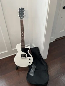 Maestro By Gibson Electric Guitar White With Black Pickguard LP Junior Style - Picture 1 of 12