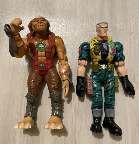 Lot Of 2 12” 1998 Hasbro Small Soldiers Archer and Chip Talking Figures Cover