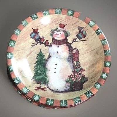 "Cuatro platos de postre muñeco de nieve de 8"" certificado por Susan Winget International Corp. Foto 1 de 4