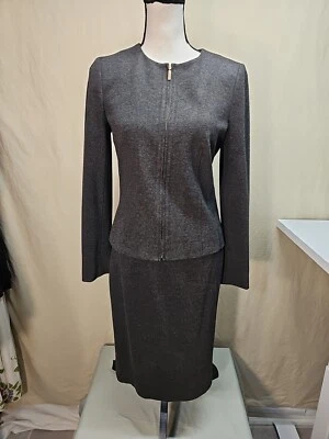 Traje Falda Talbots Etiqueta Dorada Tejido en Italia Gris Para Mujer Talla 2 Usado en Excelente Condición  Foto 1 de 4