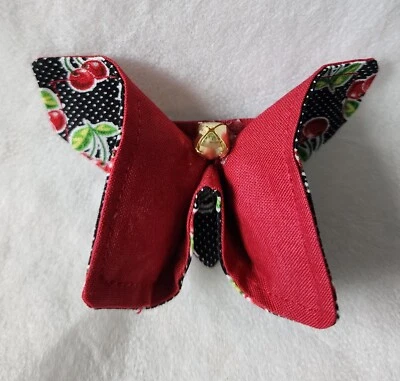 Заколка для волос бабочка ручной работы красная и черная вишня - Изображение 1 из 4