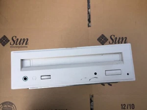 Lecteur CD Caddy SUN 370-1312 50 broches Scsi, beige .CDU-8012, testé = PASS - Photo 1/6