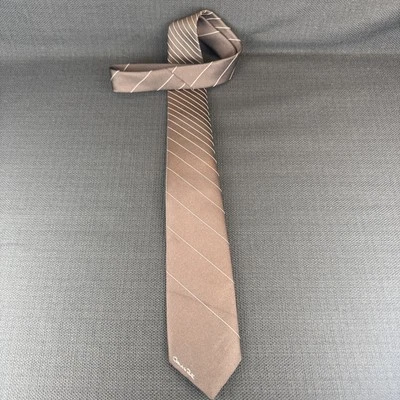 Corbata corta ajustada Oscar de la Renta marrón a rayas para hombre 95 % poliéster 55x3 Foto 1 de 4