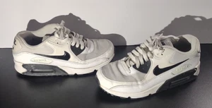 Nike Air Max 90 Low White Black Women's Size 8 Sneakers Gym Shoes - Picture 1 of 14