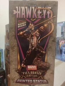 BOWEN STATUE Hawkeye Faux Bronze Marvel - Imagen 1 de 1