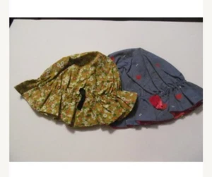2 Vintage MOTORHAUBEN. ein Erdbeeren Motiv eine Blume. One Size . - Bild 1 von 7