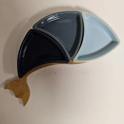 Plato para servir pescado con forma de 3 cuencos de cerámica extraíbles bandeja de bambú con forma de pescado Foto 1 de 4