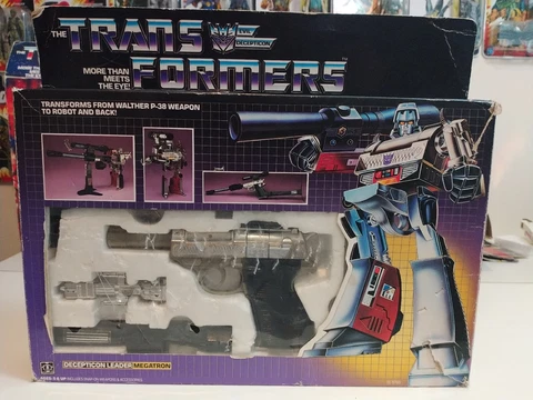 Original Transformer G1 Megatron Complete Vintage Hasbro 1984 w/ Original Box Cover