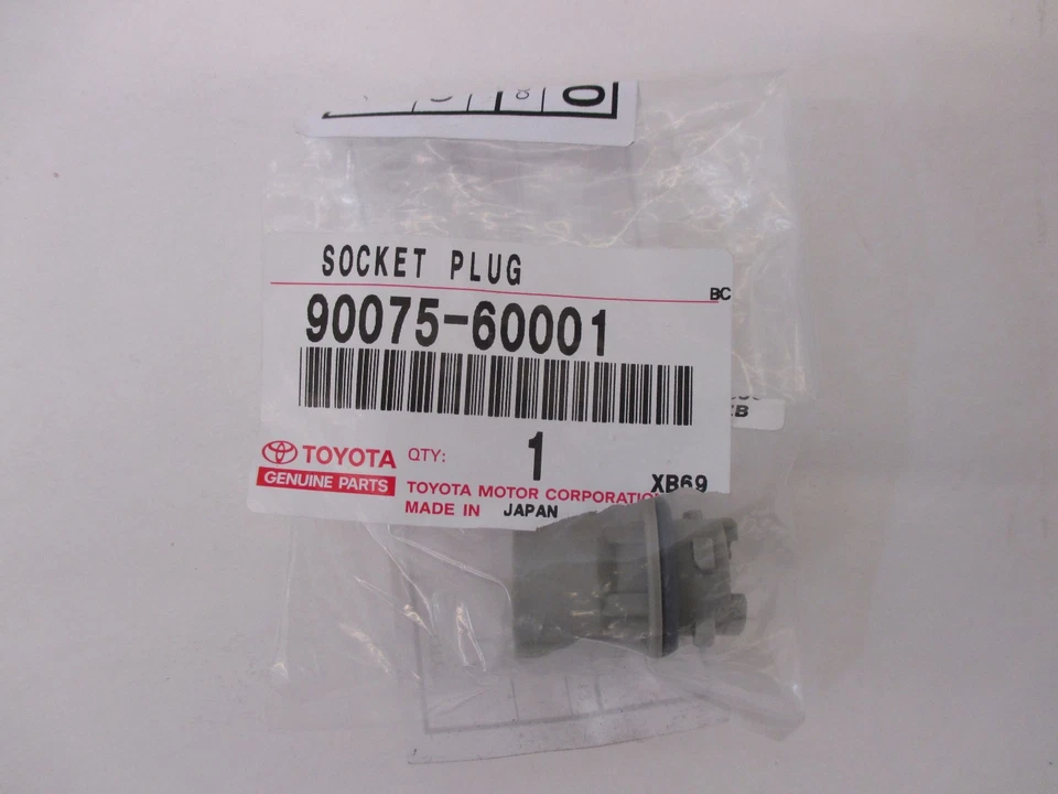 TOYOTA OEM FACTORY FRONT TURN SIGNAL SOCKET 2001-2003 PRIUS 90075-60001 - Image 1 of 1