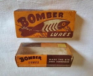 VINTAGE BOMBER ANGELKÖDERBOXEN - GEBRAUCHT/MESSE - Bild 1 von 12