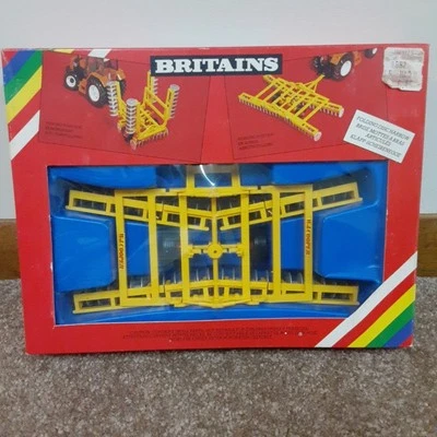 Новый из старых запасов Britains # 9552 складной диск бороны в коробке винтажный 1:32 W.J. Cooper - Изображение 1 из 4