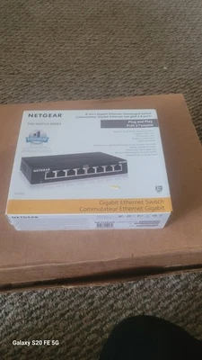 NETGEAR Ethernet Splitter 8-Port Gigabit Unmanaged Home Network Switch (GS308P) - Image 1 of 4