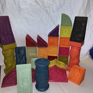 Battat Vinyl Building Blocks Toys - Picture 1 of 3