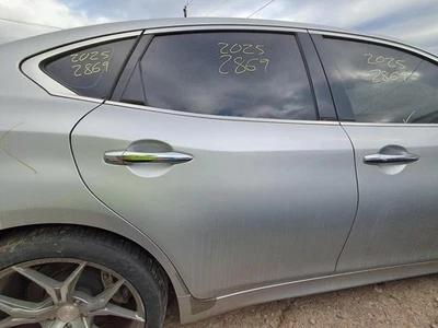 Used Rear Right Door Assembly Rear Side fits: 2012 Infiniti M56 Rear Right Grade Foto 1 de 4