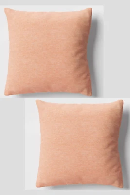 Paquete de 2 almohadas cuadradas a cuadros audaces de 18"x18" para exteriores multicolor Threshold™ Foto 1 de 4