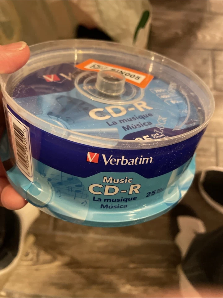 Verbatim 96155  Music CD-R 80min 40x with Branded Surface - 25pk Spindle - Image 1 of 1