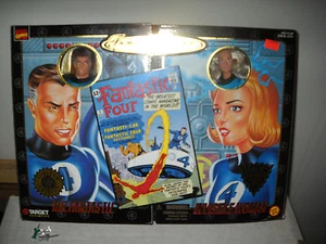 1998 FAMOUS COVERS 2PACK-MR. FANTASTIC & INVISIBLE GIRL - Picture 1 of 5