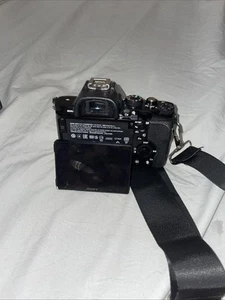 Sony Alpha A7 ILCE-7 Cargador Y Lente - Picture 1 of 9