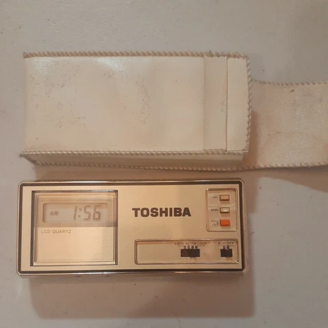 Vintage Clock Toshiba TC-107 LCD Quartz With Case Alarm Travel Working Gold Cover