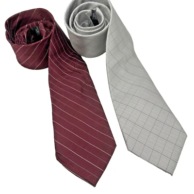 Juego de 2 Corbatas Calvin Klein CK Colección Acero 100% Seda Plata/Gris y Carmesí Foto 1 de 4