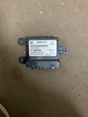 2010-2012 凯迪拉克 SRX PARK ASSIST 控制模块 原始设备制造商 — 第 1/4 张图片