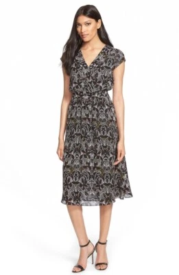 Classiques Entier Print Silk Short Sleeve V-Neck Multicolored Dress Size 8 - Image 1 of 3