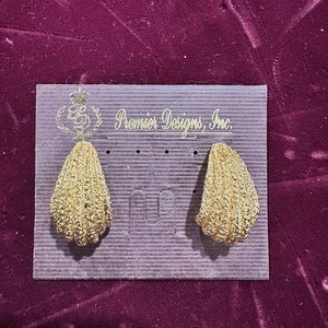 Premier Designs Inc Jewelry 3816 DYNAMITE HALF HOOP SHELL-LIKE GOLDTONE EARRINGS - Picture 1 of 3