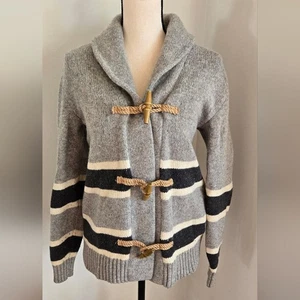 Gap Mens grey lambs wool cardigan Wooden Buttons XS - Picture 1 of 6