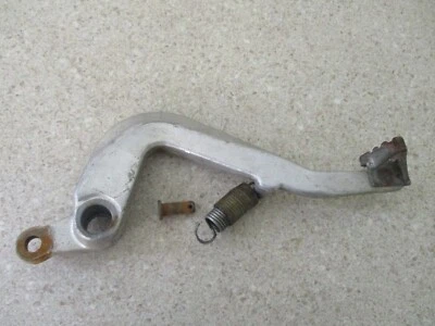Suzuki RM 100 2003 palanca de brazo de pedal de freno trasero con resorte, K1323-61353, MX6 Foto 1 de 4