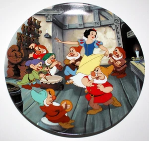 WALT DISNEY LA DANZA DI BIANCO NEVE E I SETTE NANI PIATTO # 16619A IN SCATOLA - Foto 1 di 2