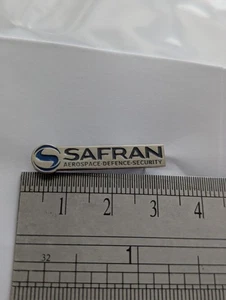 SAFRAN Luft- und Raumfahrt Verteidigung Sicherheit Emaille Pin Anstecker - Bild 1 von 4